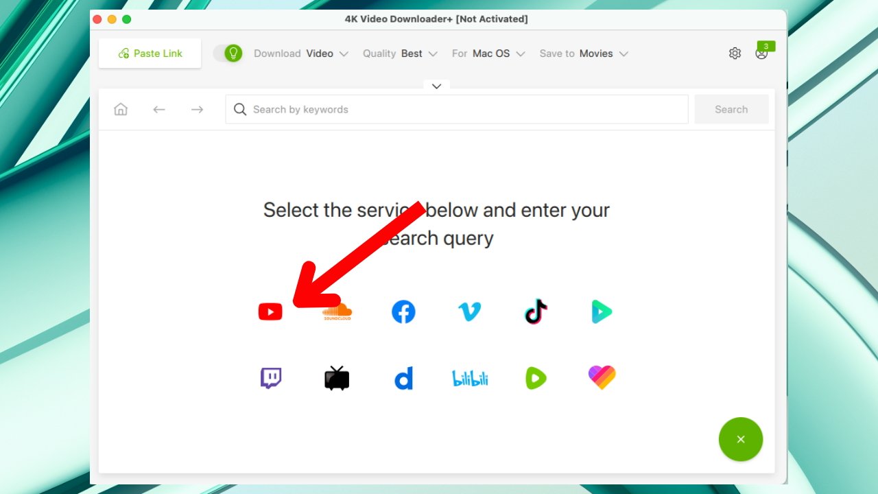Snímek obrazovky rozhraní aplikace pro stahování videa se zobrazenými ikonami různých služeb a červenou šipkou ukazující na ikonu YouTube.