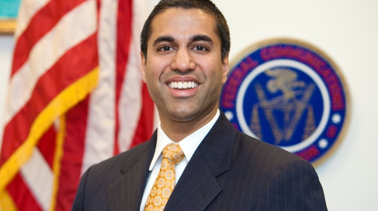 Bývalý předseda FCC Ajit Pai, který zahájil zrušení pravidel síťové neutrality