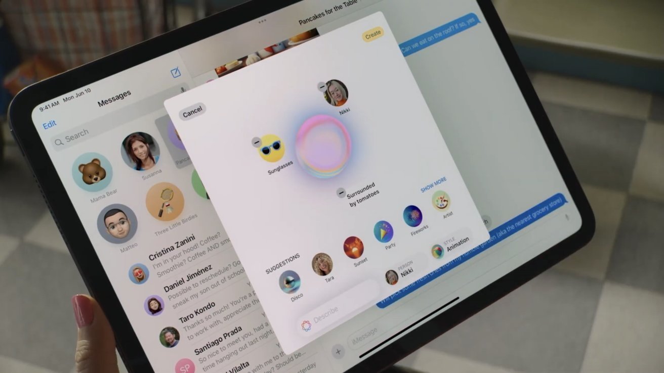 iPad zobrazující různé zprávy, emotikony a personalizované ikony kontaktů.  Zobrazí se nabídka přizpůsobení zobrazující různá zábavná témata a možnosti, jako jsou sluneční brýle a obklopené rajčaty.