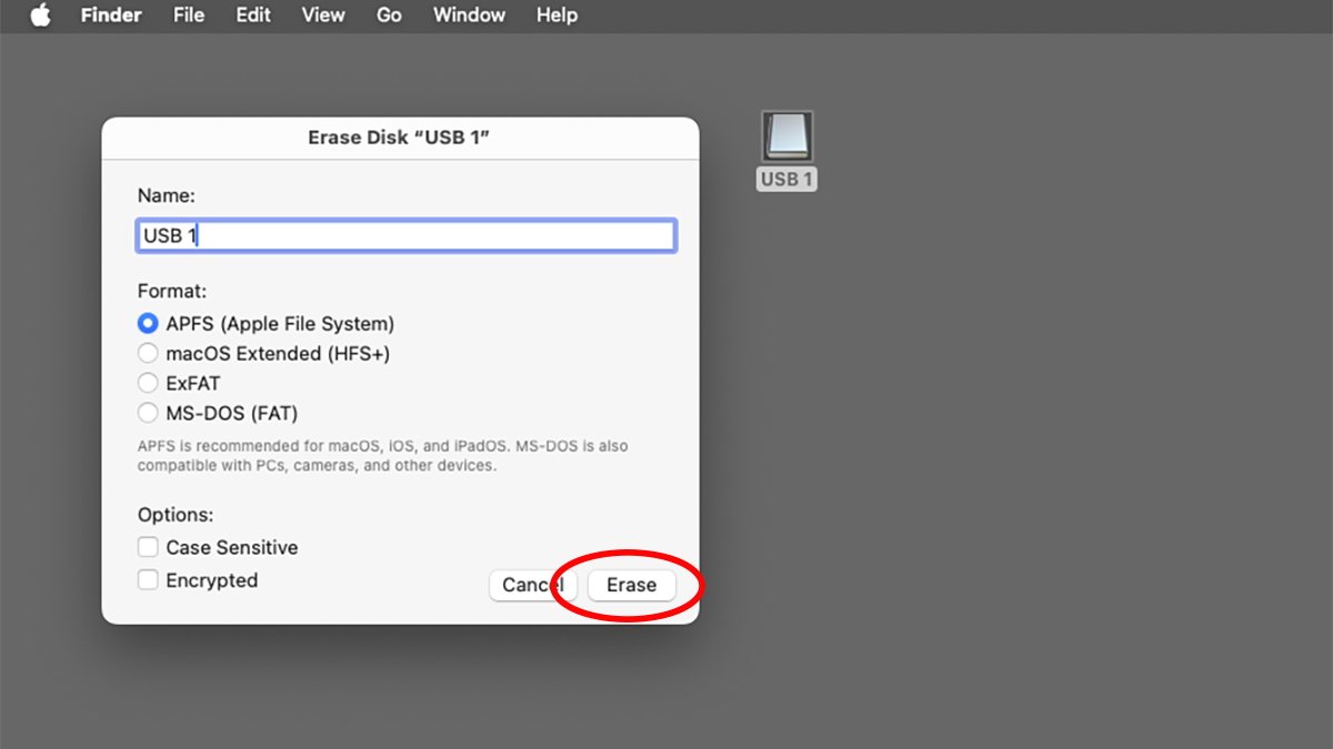 Mac Erase list zobrazující možnosti formátování disku pro USB disk.